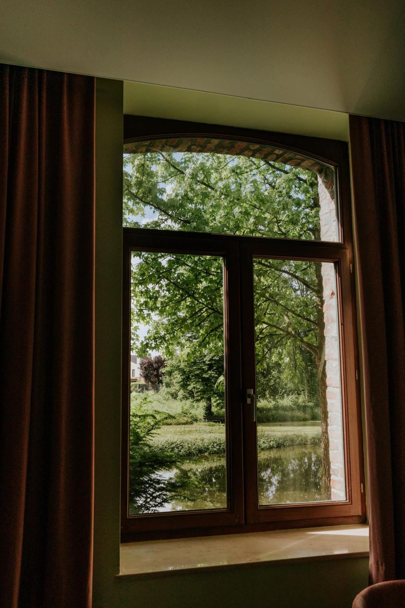 Chateau De Looz Dış mekan fotoğraf